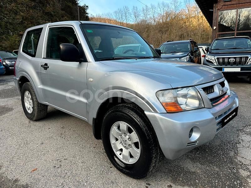 Usado Mitsubishi Montero Instyle 160 CV (117 kW) 2006 Gris / plata SUV