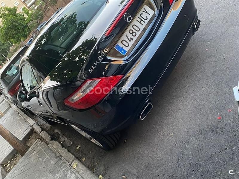 Usado Mercedes SLK200 184 CV (135 kW) 2011 Negro Descapotable