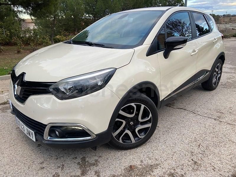 Usado Renault Captur Zen 90 CV (66 kW) 2016 Blanco SUV