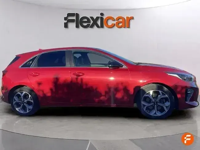 Usado Kia Ceed 101 CV (74 kW) 2020 Rojo Utilitario