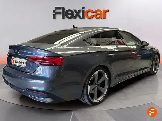 Usado Audi A5 Sportback 163 CV (119 kW) 2022 Gris Utilitario