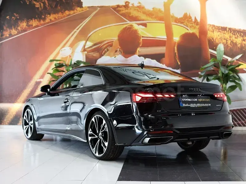 Usado Audi A5 Ambiente 265 CV (194 kW) 2023 Negro Coupe