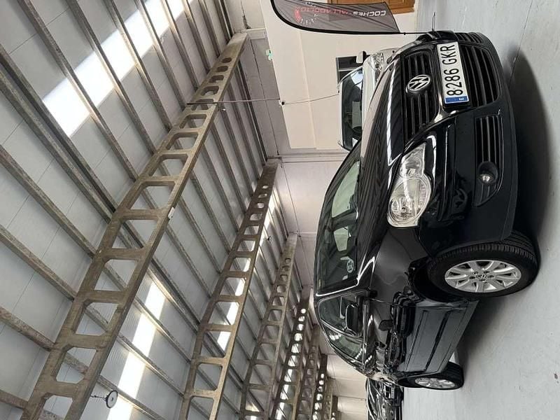 Usado VW Polo 75 CV (55 kW) 2004 Negro Utilitario