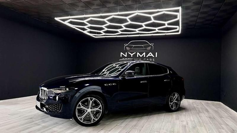 Usado Maserati Levante 350 CV (257 kW) 2021 Azul SUV