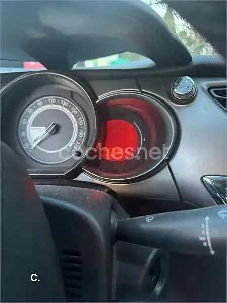 Usado Citroën C3 Live 82 CV (60 kW) 2017 Rojo Berlina