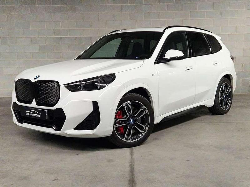 Blanco Usado 2024 BMW iX1 Comfort Edition SUV | 47.800 € (Un poco caro) - Imagen 1/4