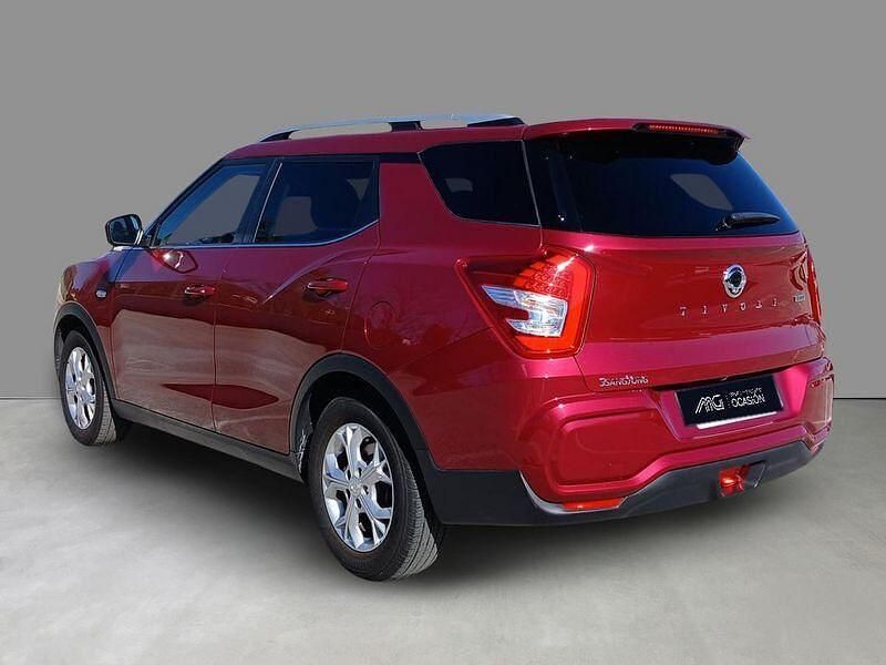 Usado Ssangyong (KGM) Tivoli 163 CV (119 kW) 2023 Rojo SUV