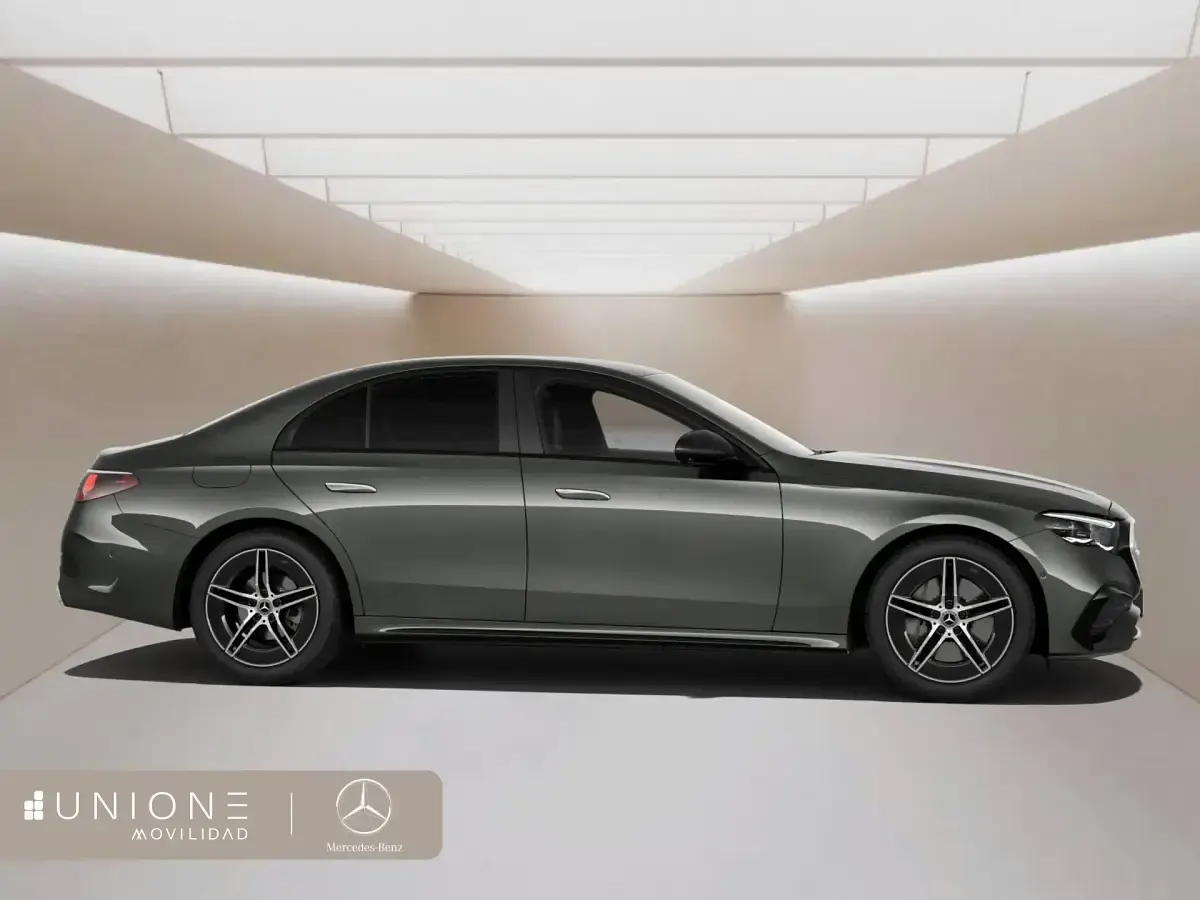 Nuevo Mercedes E220 194 CV (142 kW) 2025 Azul Berlina