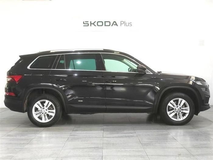 Usado Skoda Kodiaq Ambition 150 CV (110 kW) 2022 Negro SUV