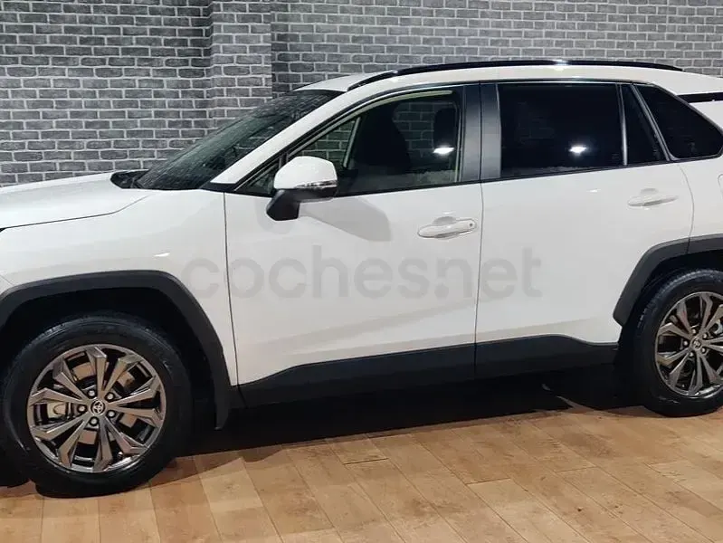 Usado Toyota RAV4 Hybrid Advance 218 CV (160 kW) 2022 Blanco SUV