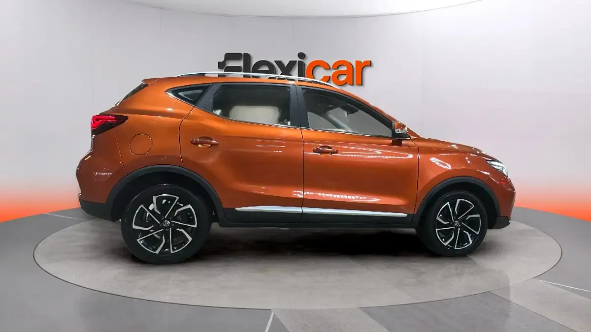 Usado MG ZS Luxury 111 CV (81 kW) 2024 Naranja SUV
