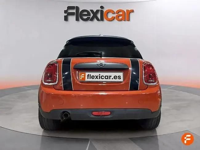 Usado Mini One D 95 CV (69 kW) 2019 Naranja Utilitario