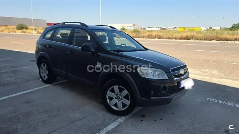 Usado Chevrolet Captiva LS 127 CV (93 kW) 2007 Negro SUV