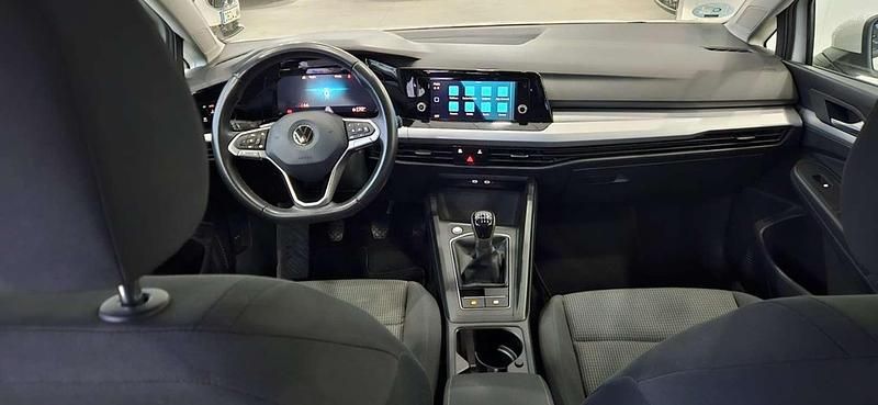 Usado VW Golf VIII 116 CV (85 kW) 2021 Blanco Utilitario