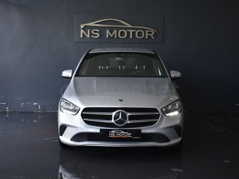 Usado Mercedes B180 116 CV (85 kW) 2019 Gris / plata Utilitario