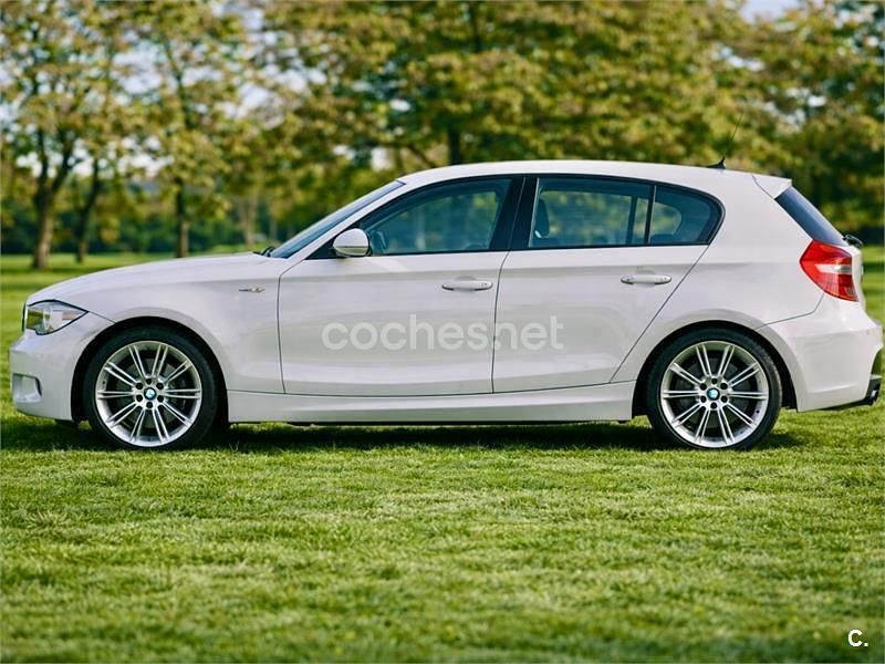 Usado BMW 120 Sport Line 184 CV (135 kW) 2011 Blanco Utilitario