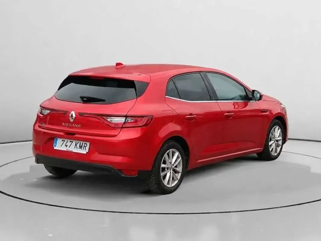 Usado Renault Mégane 132 CV (97 kW) 2018 Rojo Utilitario
