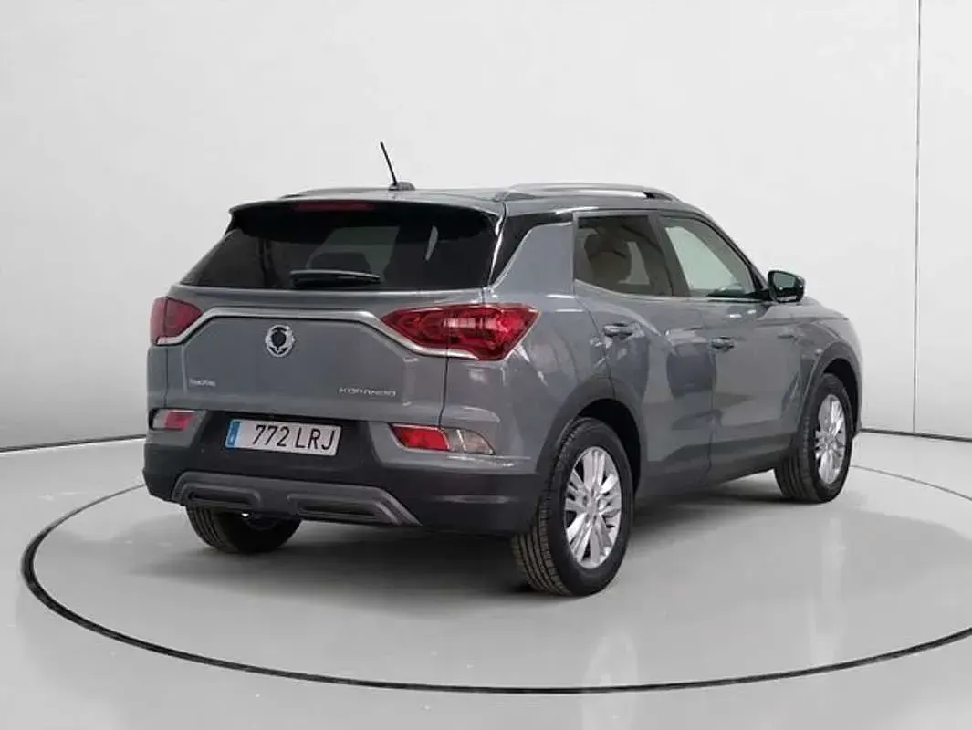 Usado SsangYong Korando Limited 150 CV (110 kW) 2021 Gris SUV