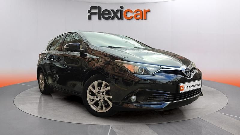 Usado Toyota Auris Hybrid Active 136 CV (100 kW) 2017 Negro Utilitario