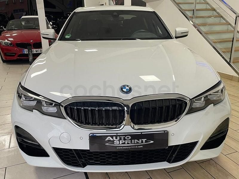 Usado BMW 320e M Sport 204 CV (150 kW) 2022 Blanco Berlina