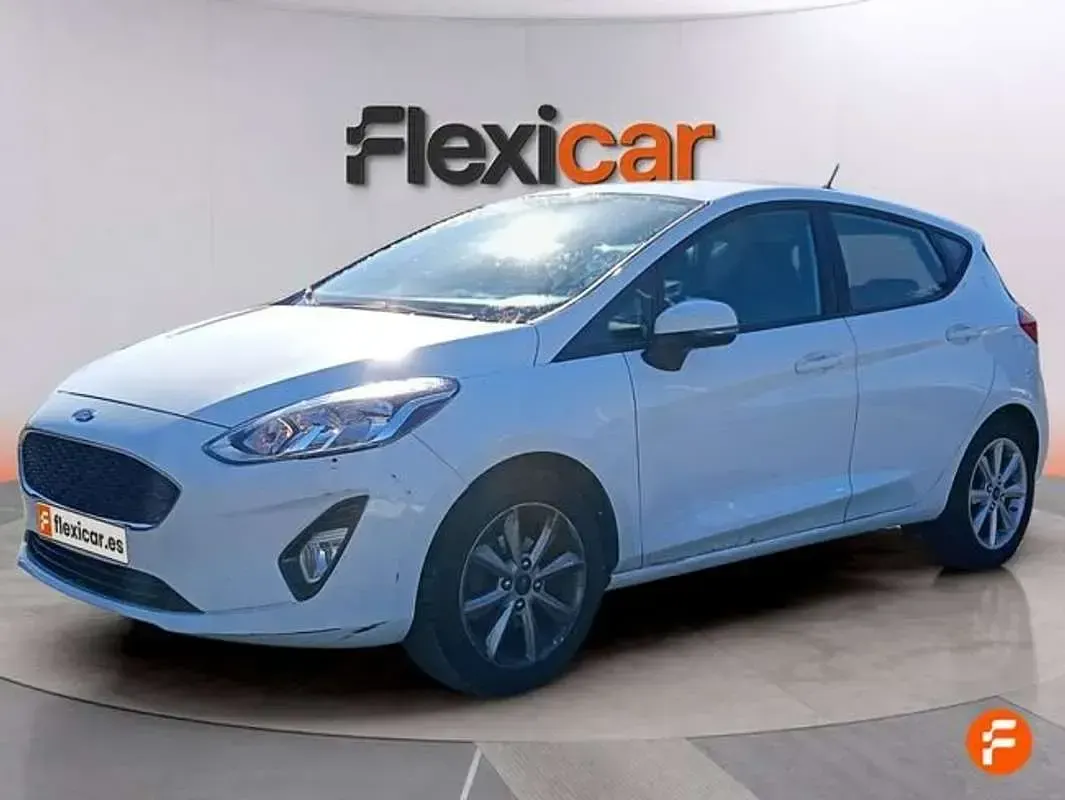 Usado Ford Fiesta Active 86 CV (63 kW) 2019 Blanco Utilitario