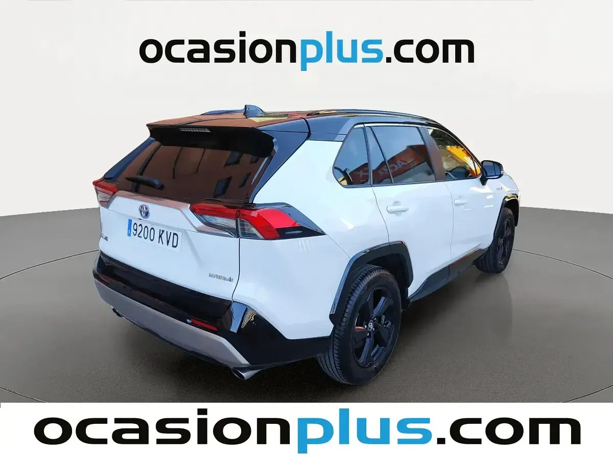 Begagnad Toyota RAV4 218 HK (160 kW) 2019 Vit SUV