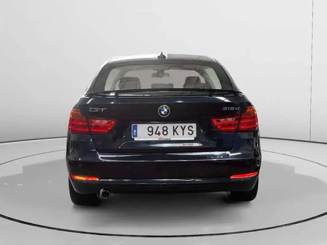 Usado BMW 318 143 CV (105 kW) 2014 Azul Berlina