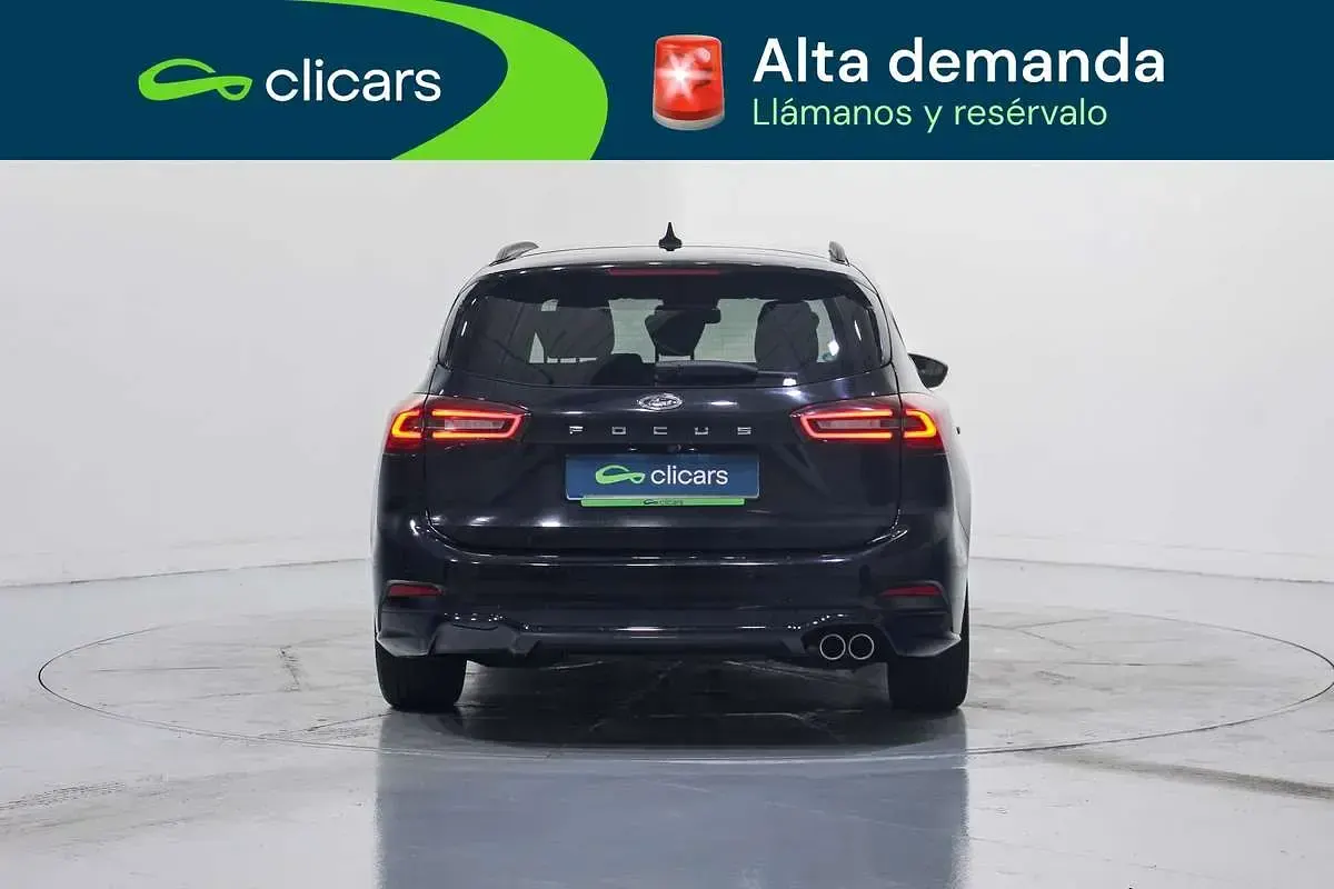 Usado Ford Focus Active 125 CV (91 kW) 2024 Negro Familiar