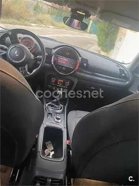 Usado Mini One D Clubman 116 CV (85 kW) 2021 Gris / plata Familiar