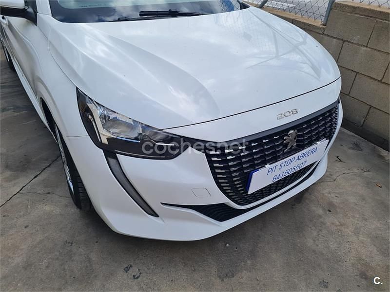 Blanco Usado 2021 Peugeot 208 Active Utilitario | 10.000 € (Super precio) - Imagen 1/3