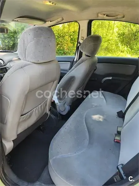 Usado Citroën C3 70 CV (51 kW) 2003 Verde Berlina