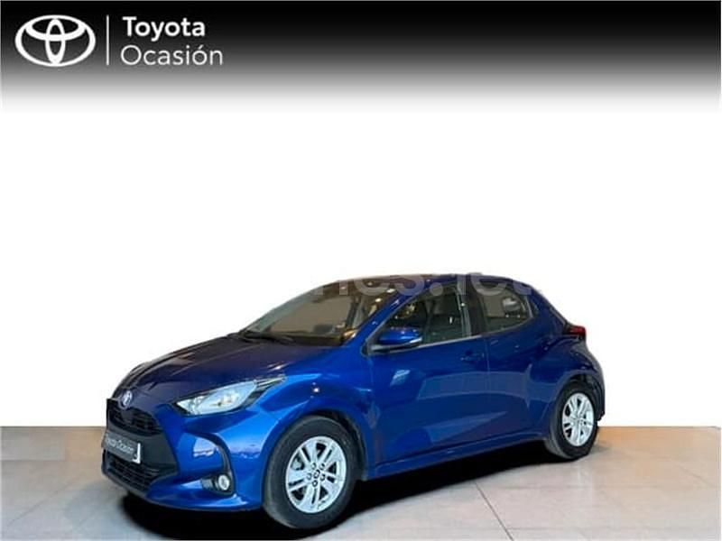 Azul Usado 2024 Toyota Yaris Berlina | 17.990 € (Precio justo) - Imagen 1/4
