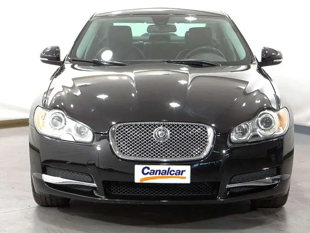 Usado Jaguar XF Premium Luxury 239 HP (175 kW) 2009 Preto Sedan