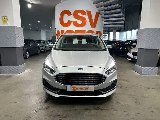 Usado Ford S-MAX Titanium 190 CV (139 kW) 2023 Gris Monovolumen