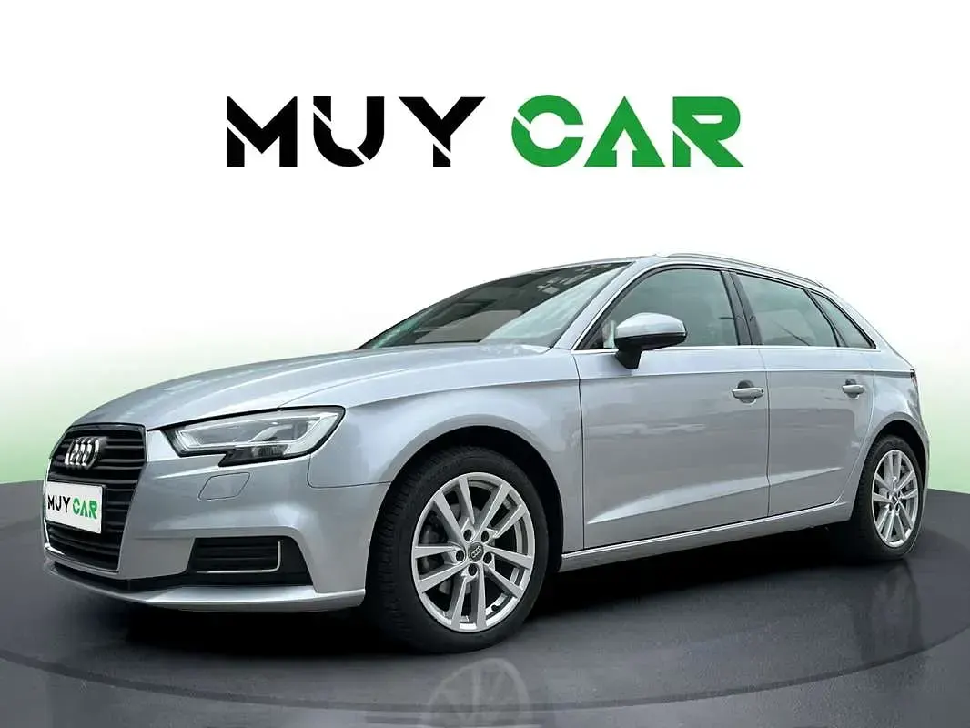 Usado Audi A3 Sportback Design 116 CV (85 kW) 2019 Gris Utilitario
