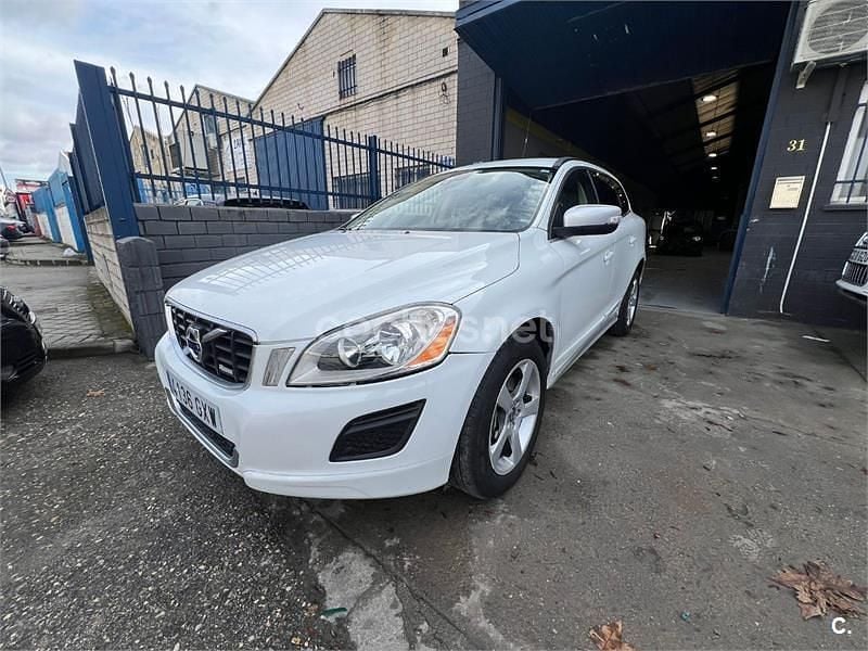 Blanco Usado 2010 Volvo XC60 SUV | 7600 € (Precio justo) - Imagen 1/4