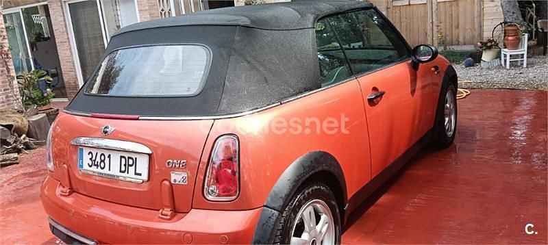 Usado Mini One Cabriolet 90 CV (66 kW) 2005 Rojo Descapotable