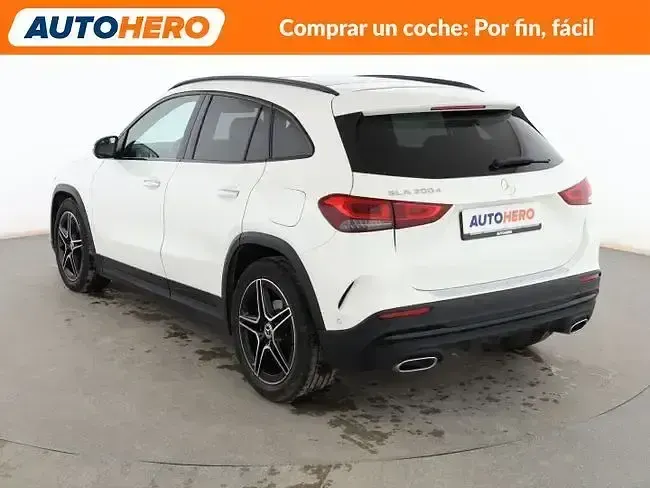 Usado Mercedes GLA200 AMG line 150 HP (110 kW) 2022 Branco SUV