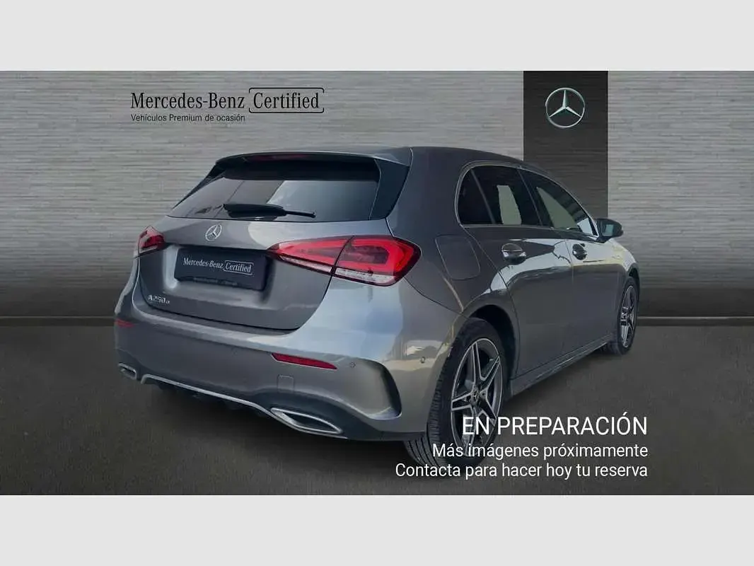Usado Mercedes A250 218 CV (160 kW) 2022 Gris Berlina