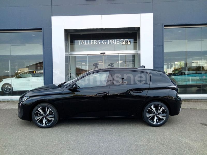 Usado Peugeot 308 Allure 130 CV (95 kW) 2023 Negro Berlina