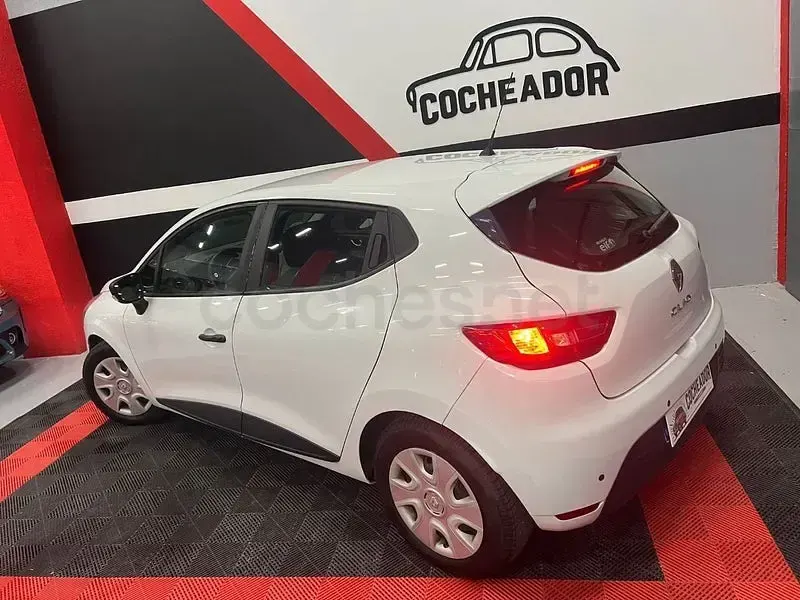 Usado Renault Clio IV Business 75 CV (55 kW) 2018 Blanco Berlina