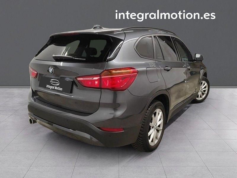 Usado BMW X1 116 CV (85 kW) 2021 Gris SUV