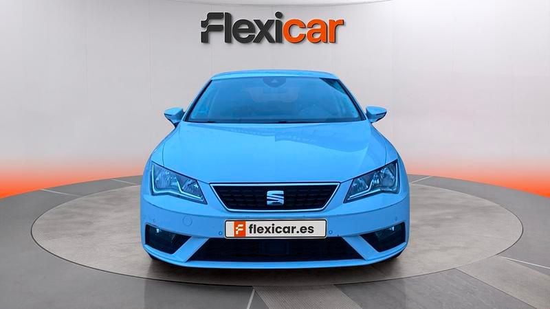 Usado Seat Leon Style 115 CV (84 kW) 2020 Gris Berlina