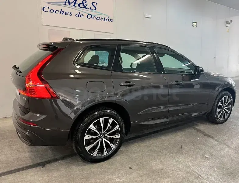 Usado Volvo XC60 Plus 197 CV (144 kW) 2023 Negro SUV