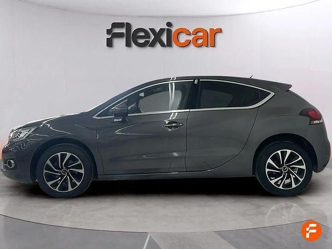 Usado DS Automobiles DS4 Style 120 CV (88 kW) 2018 Gris Utilitario