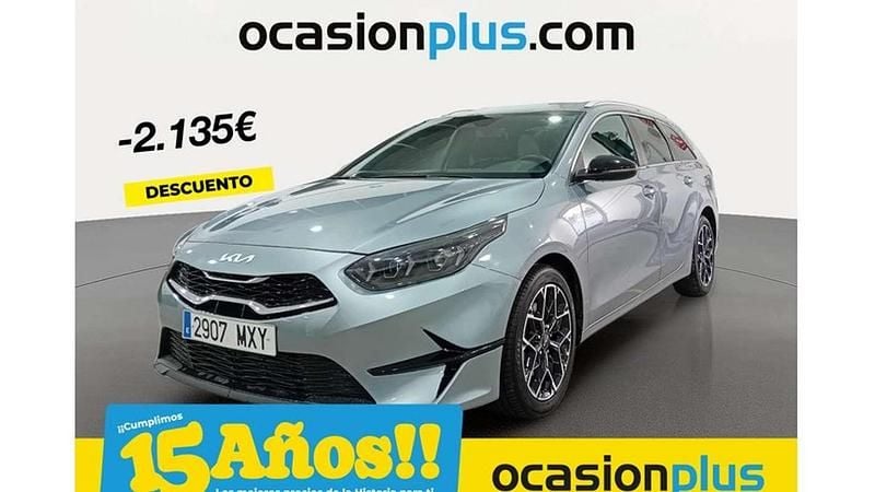 Plateado Usado 2025 Kia Ceed Style Familiar | 21.355 € (Buen precio) - Imagen 1/4