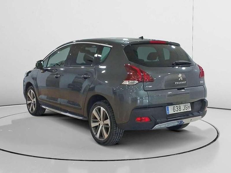 Usado Peugeot 3008 Allure 132 CV (97 kW) 2016 Gris SUV