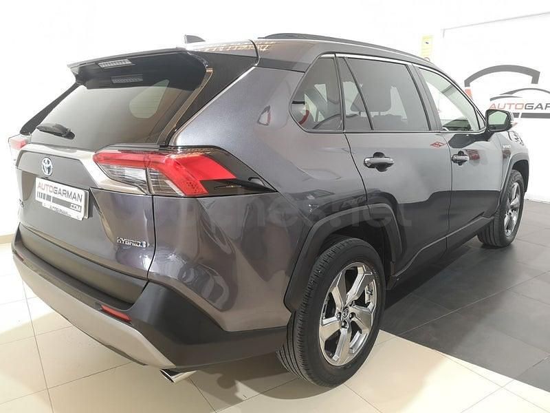 Usado Toyota RAV4 Hybrid Advance 218 CV (160 kW) 2021 Gris / plata SUV