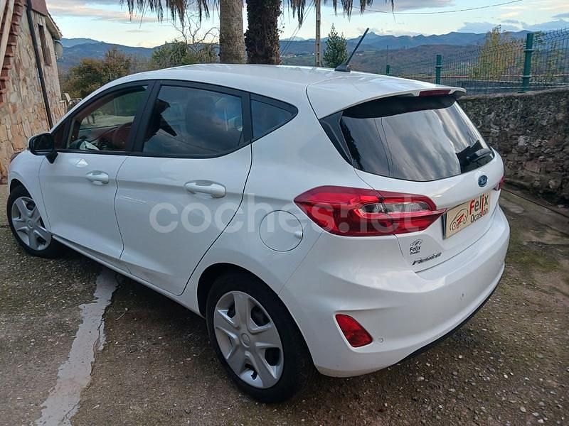 Usado Ford Fiesta Trend 85 CV (62 kW) 2019 Blanco Berlina