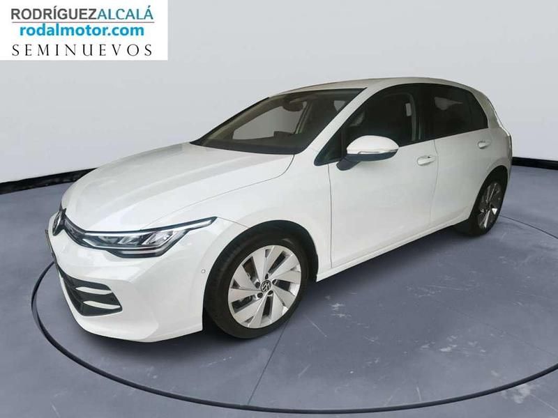 Usado VW Golf VIII 116 CV (85 kW) 2025 Gris Utilitario